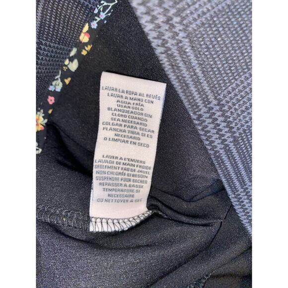 NWT $78 Nanette Lepore Black Grey size Medium Plaid Stretchy Pants - Picture 7 of 9